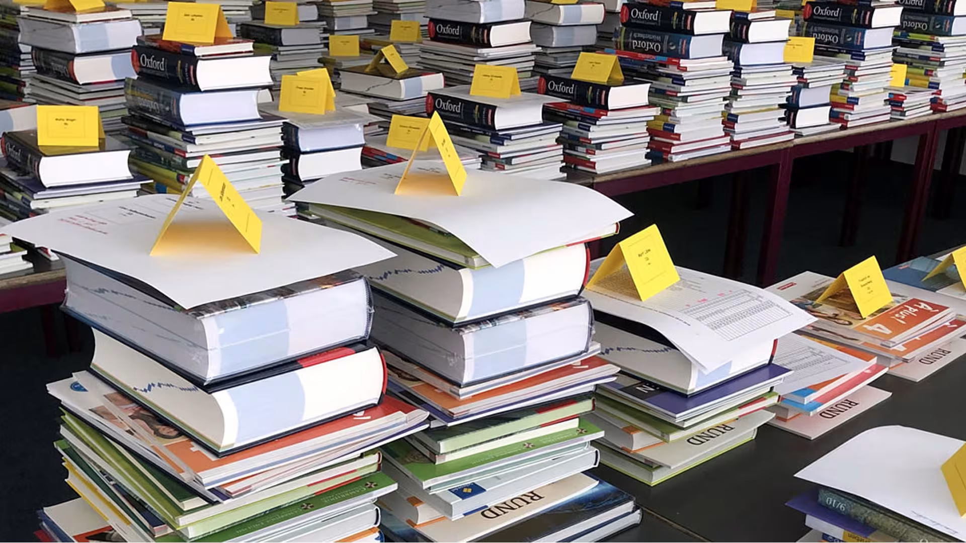 Die Bücher liegen schon bereit