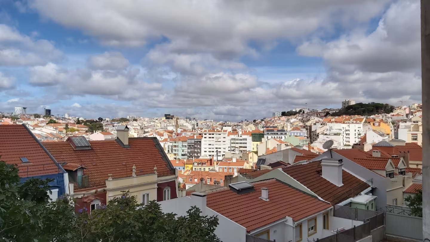 Musikperformance zwischen Großstadtgassen und Atlantik