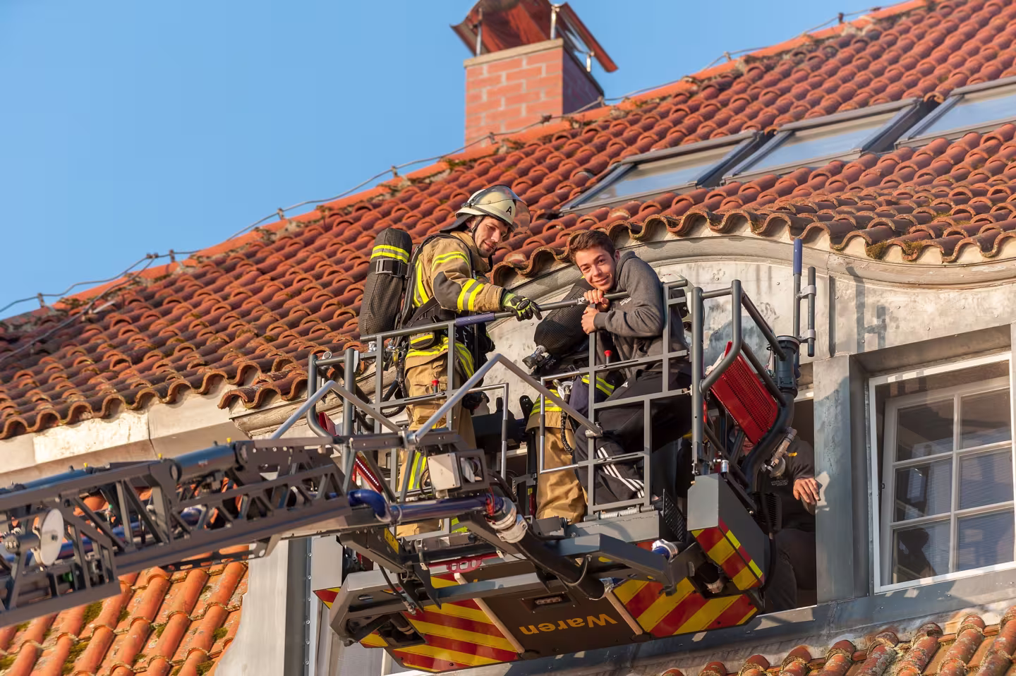 Große Feuerwehrübung auf Schloss Torgelow