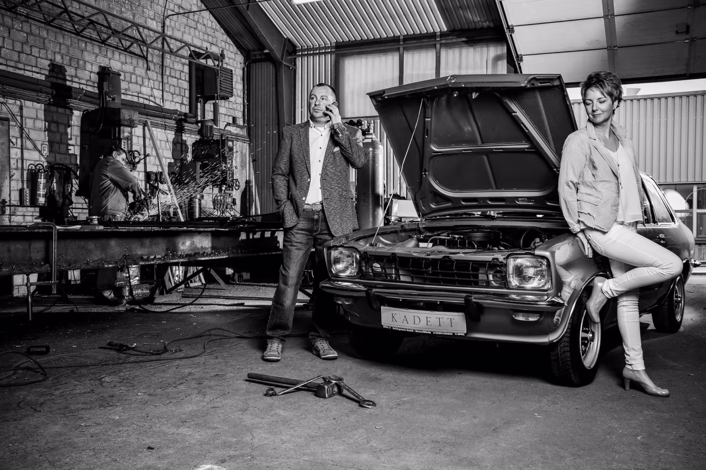 Teamprojekt Fotografie und Opel Schlingmann präsentieren: Fashion & Cars Kalender 2018