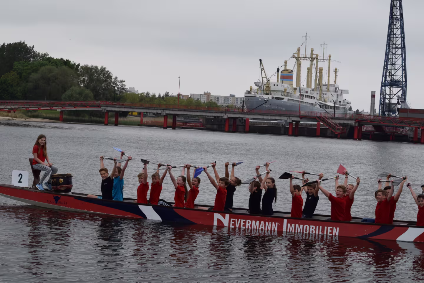Torgelower Drachenboote haben wieder einmal die Nase vorn
