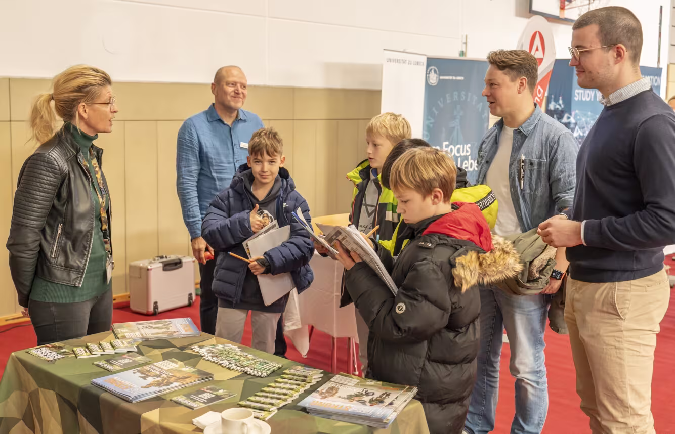 14. Career Day auf Schloss Torgelow: Abitur und was dann?