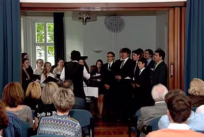 Ein kultureller Frühlingsabend auf Schloss Torgelow Ein kultureller Frühlingsabend auf Schloss Torgelow