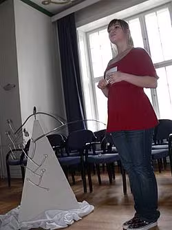 Magische Momente: Kunstschülerinnen präsentieren ihre Abschlussarbeiten