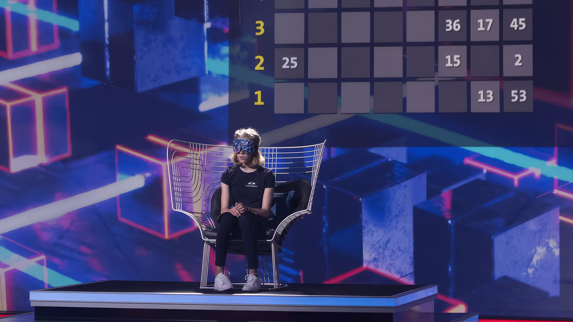 Eva gewinnt Duell in TV-Sendung “Klein gegen Groß”