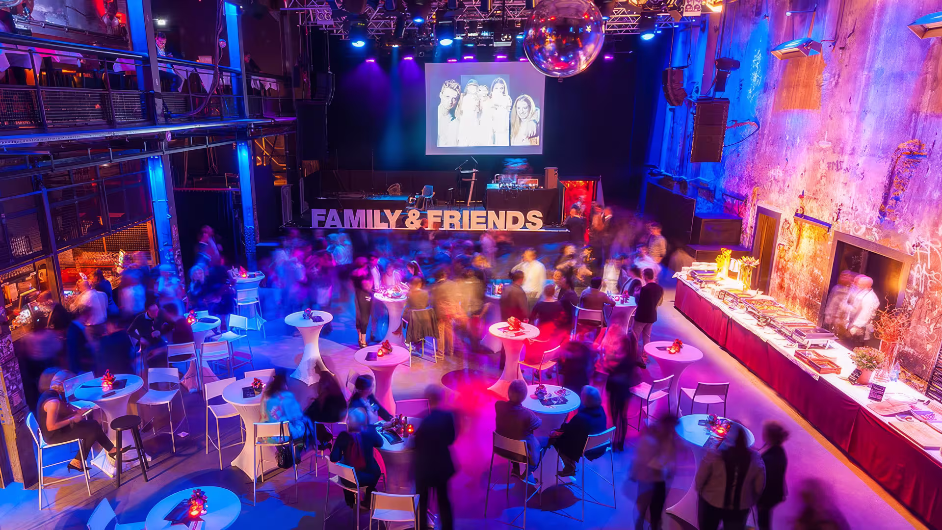 „Family & Friends“: Schloss Torgelow feiert mit ehemaligen Schülern und Eltern in Berlin