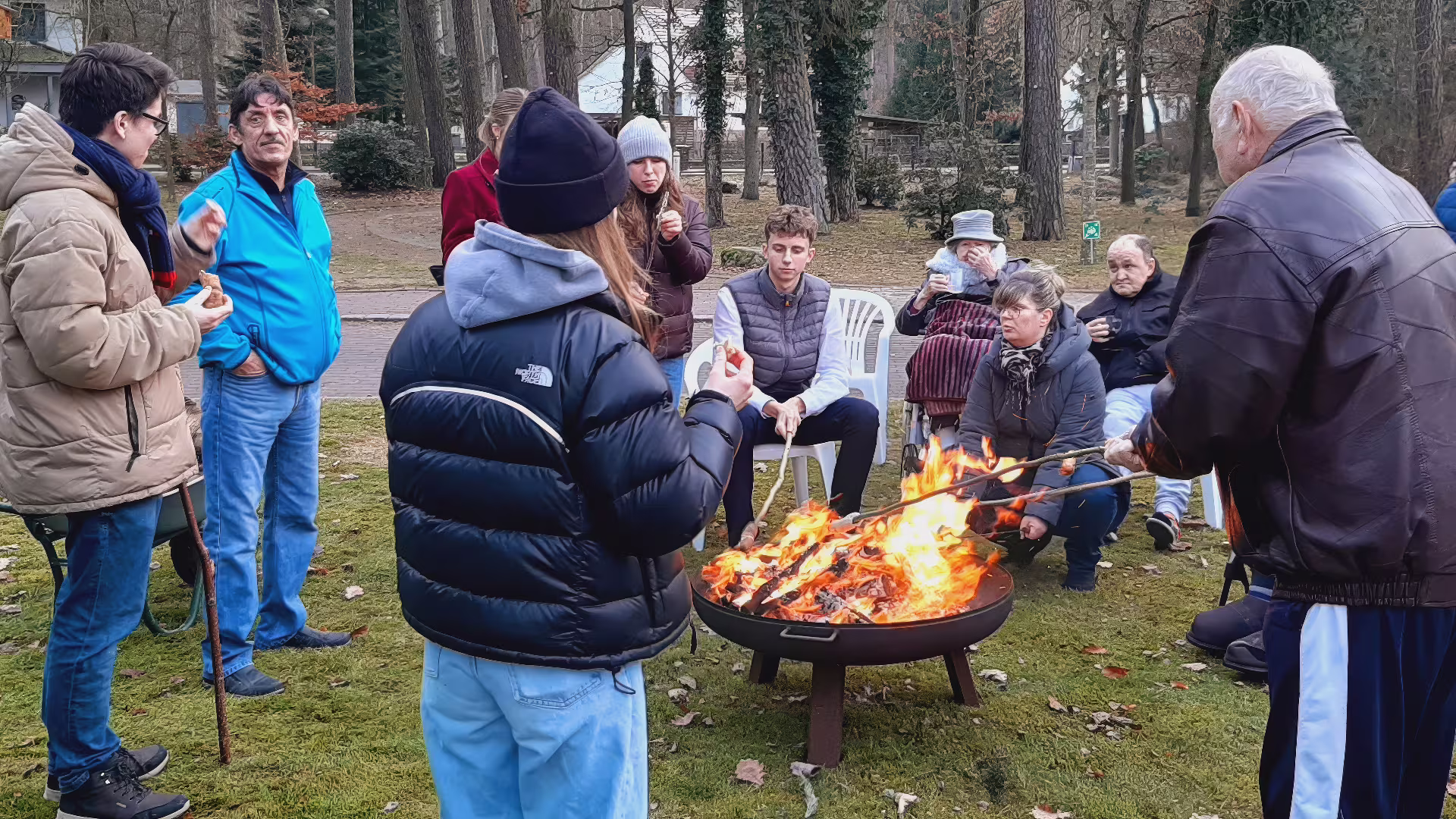 “Doing Good Challenge”: Christbaumverbrennen “Doing Good Challenge”: Christbaumverbrennen