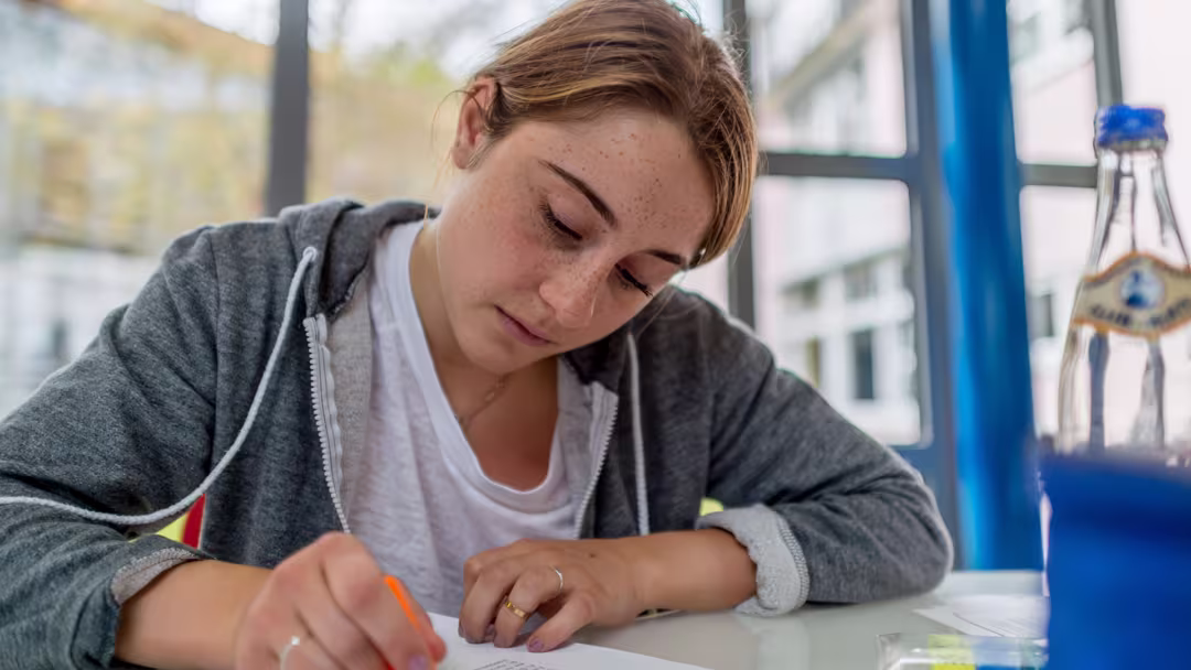 Mehr Abitur statt nur Abi Mehr Abitur statt nur Abi