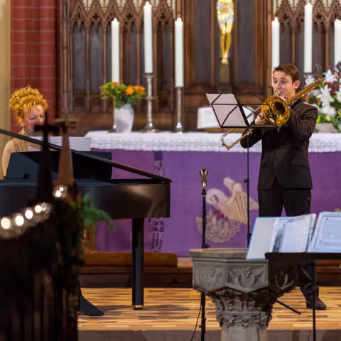 Höhepunkt im Internatsleben: das jährliche Weihnachtskonzert in der Kirche St. Georgen in Waren Jährliches Weihnachtskonzert in der Kirche St. Georgen in Waren