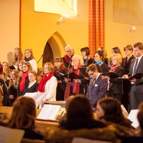 Höhepunkt im Internatsleben: das jährliche Weihnachtskonzert in der Kirche St. Georgen in Waren Jährliches Weihnachtskonzert in der Kirche St. Georgen in Waren