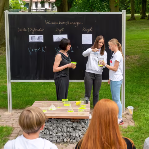 Projekte auf Schloss Torgelow: Experimente Projekte auf Schloss Torgelow
