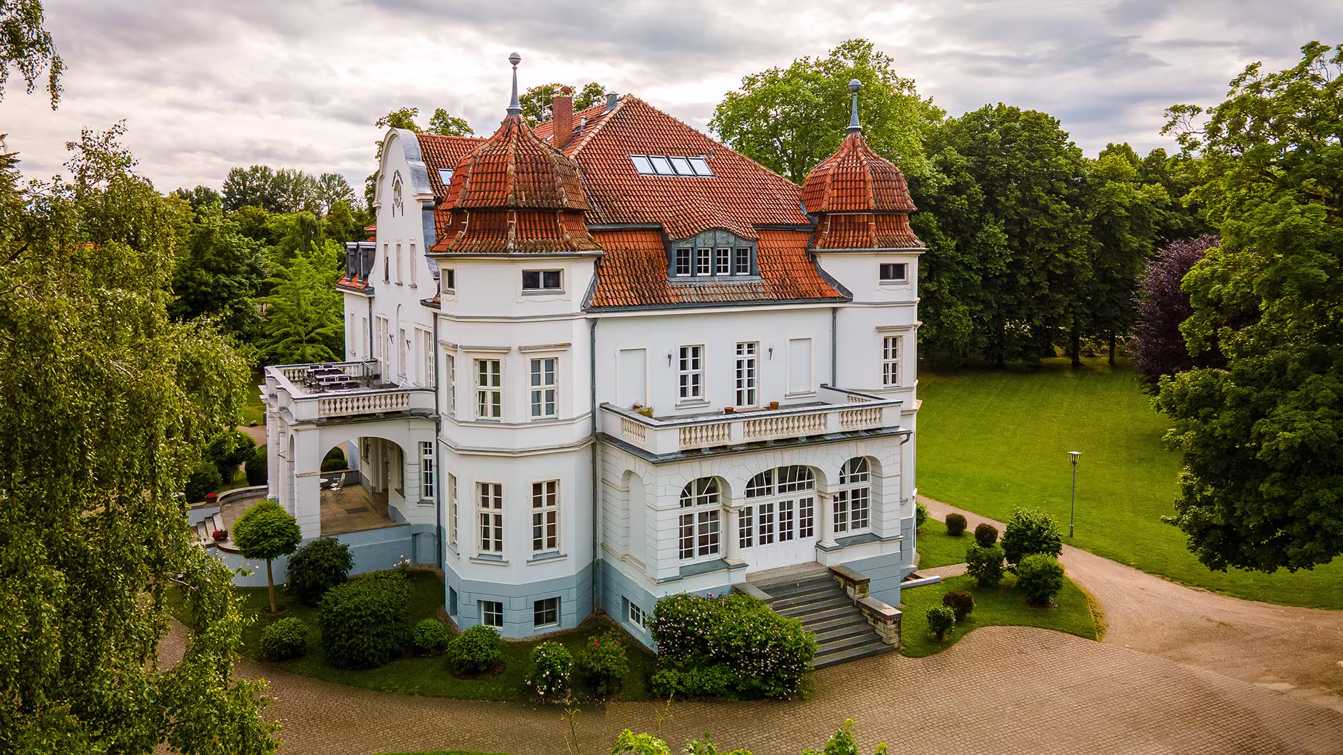Schloss Torgelow: Internat, Gymnasium & Privatschule für Garbsen Schloss Torgelow: Internat, Gymnasium & Privatschule
