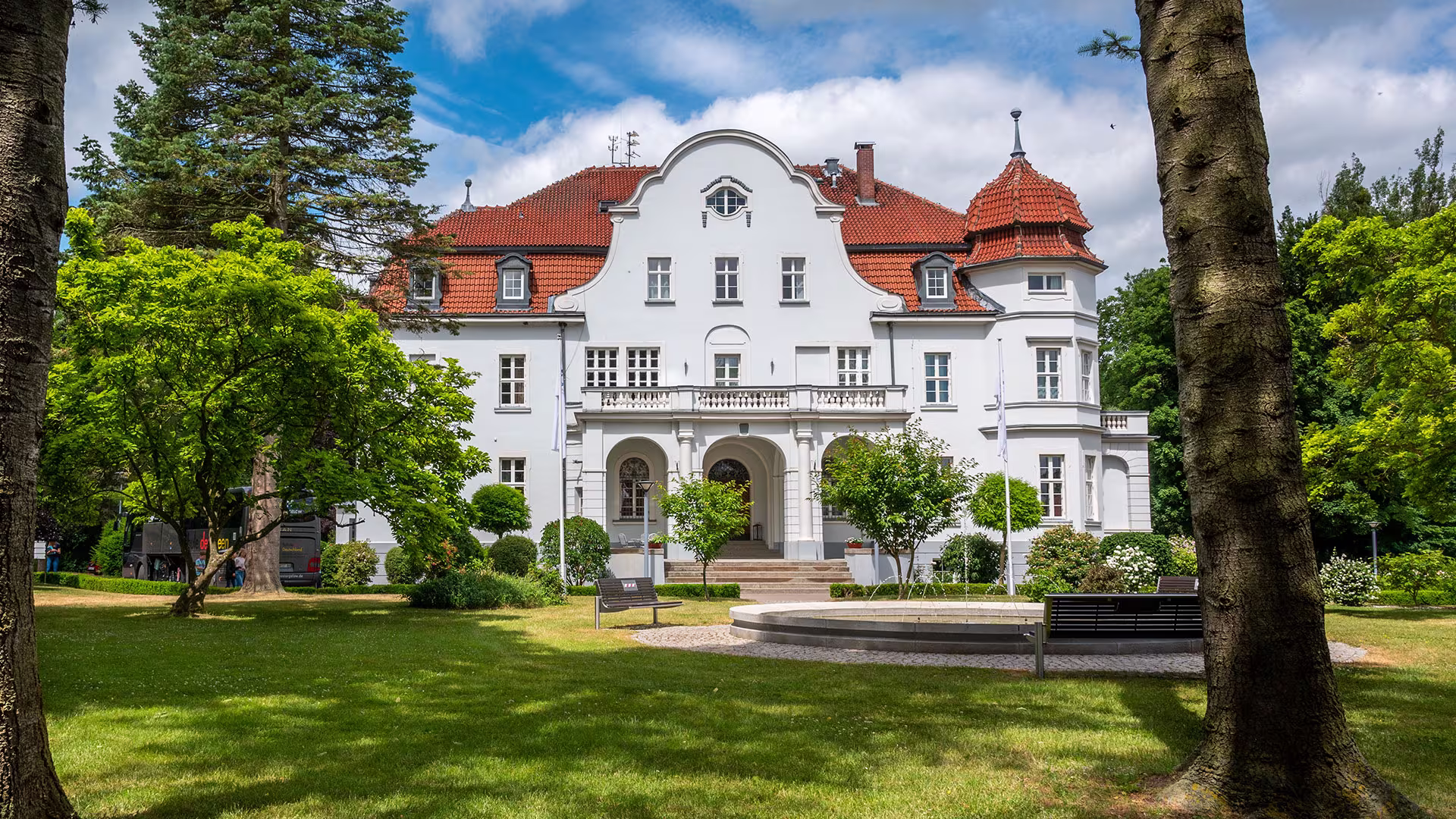 Schloss Torgelow: Internat, Gymnasium & Privatschule für Jena Schloss Torgelow: Internat, Gymnasium & Privatschule