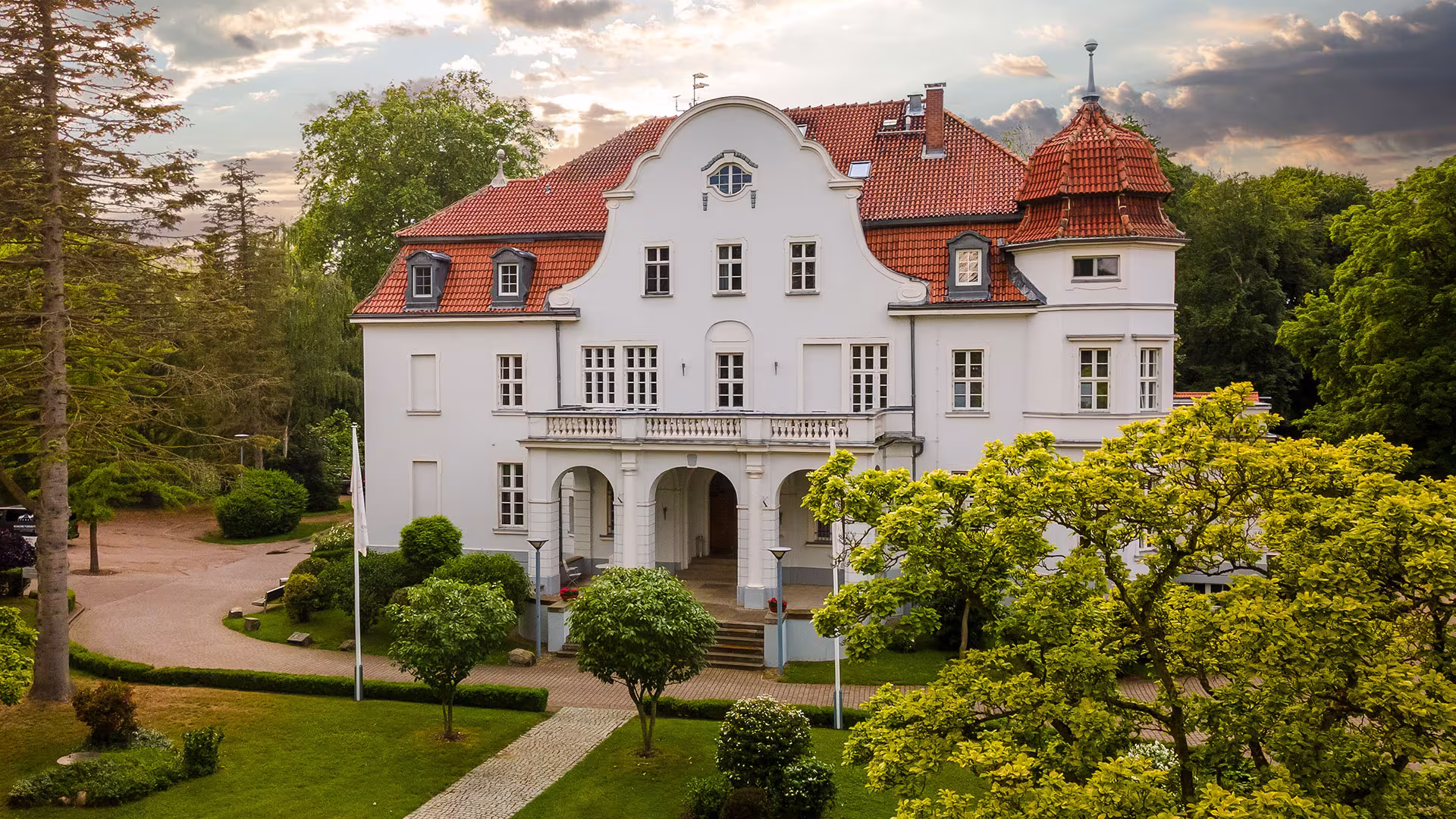 Schloss Torgelow: Internat, Gymnasium & Privatschule für Peine Schloss Torgelow: Internat, Gymnasium & Privatschule