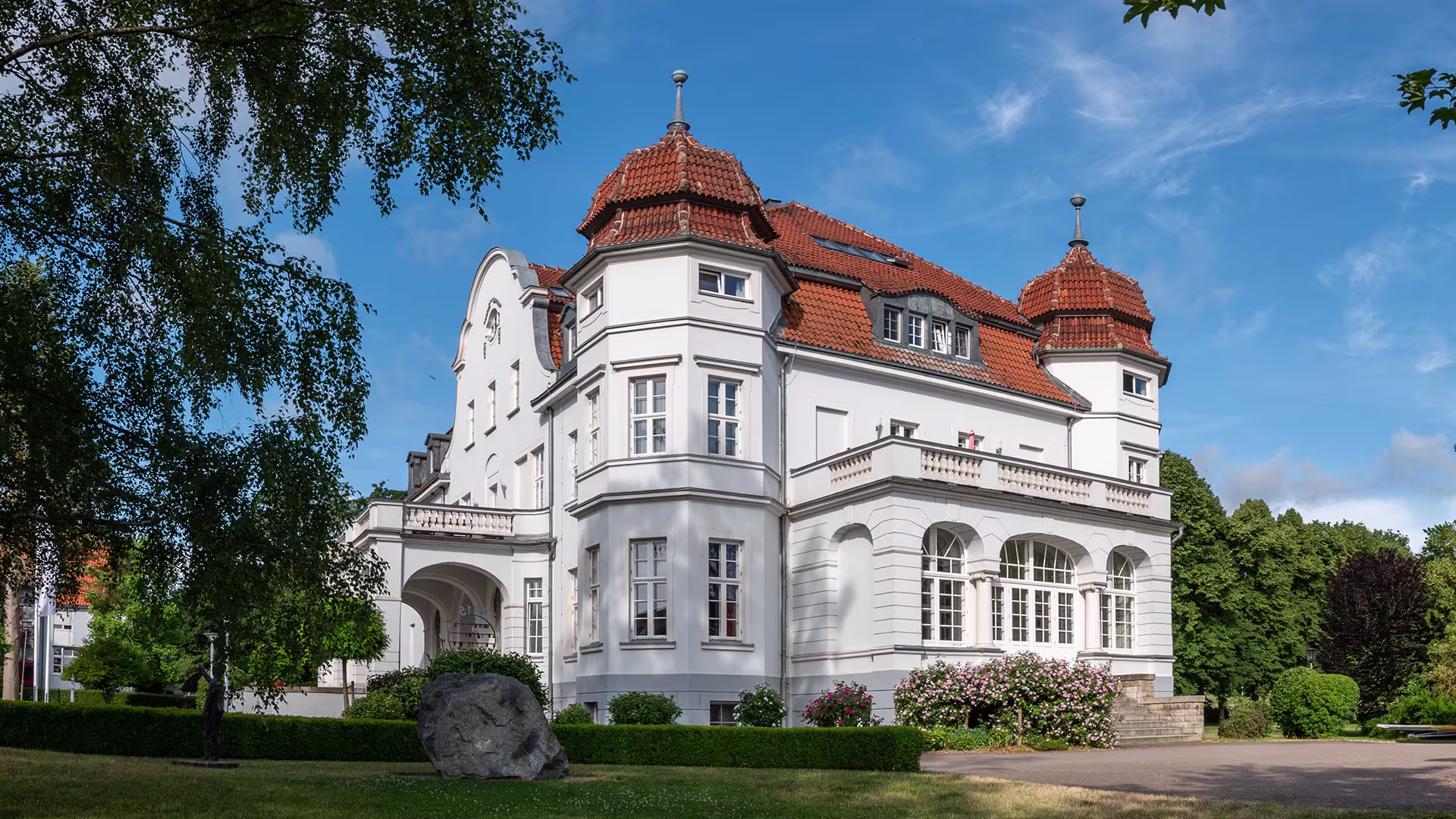 Schloss Torgelow: Internat, Gymnasium & Privatschule für Salzgitter Schloss Torgelow: Internat, Gymnasium & Privatschule