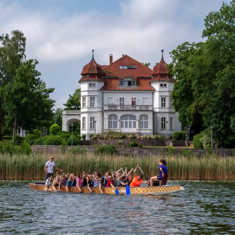 Bootsrennen: Sport im privaten Internatsgymnasium Torgelow am See Bootsrennen: Sport im privaten Internatsgymnasium Torgelow am See