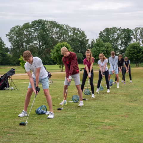 Golfen: Sport im privaten Internatsgymnasium Torgelow am See Golfen: Sport im privaten Internatsgymnasium Torgelow am See