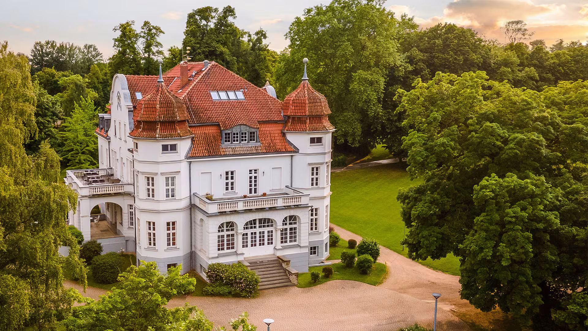 Schloss Torgelow: Internat, Gymnasium & Privatschule für Bad Oldesloe