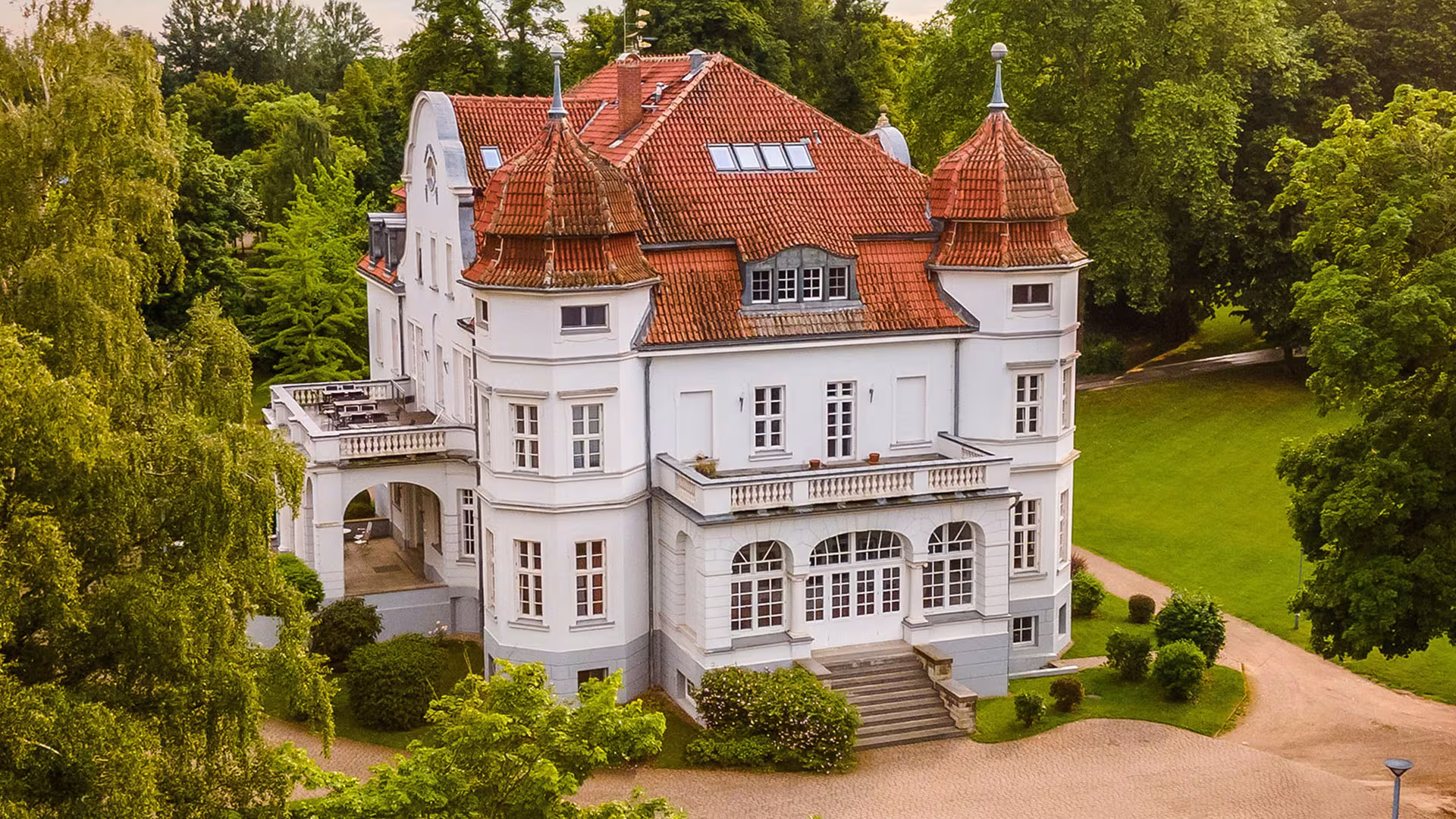 Schloss Torgelow: Internat, Gymnasium & Privatschule für Nienburg (Weser)