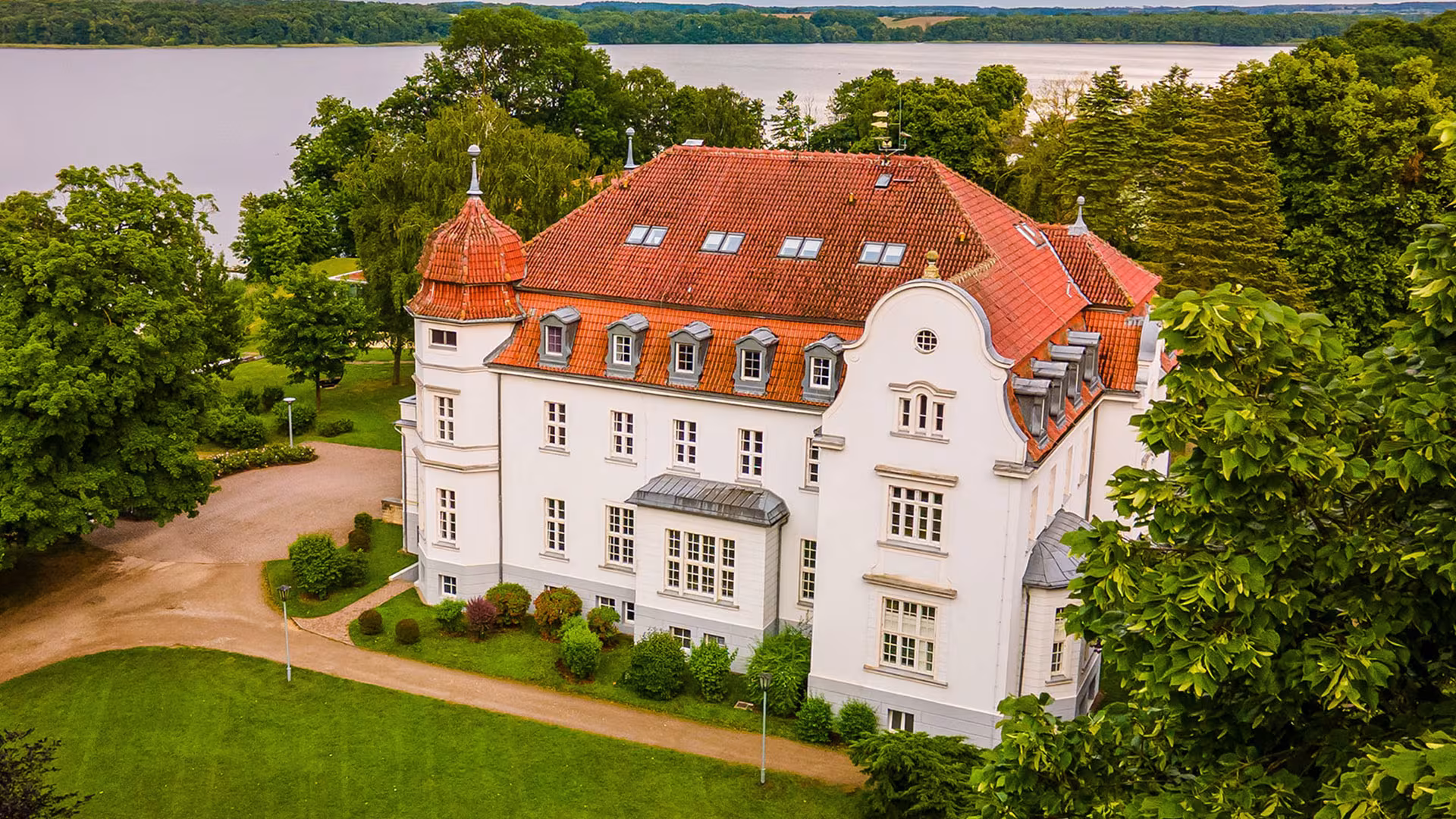 Schloss Torgelow: Internat, Gymnasium & Privatschule für Pinneberg