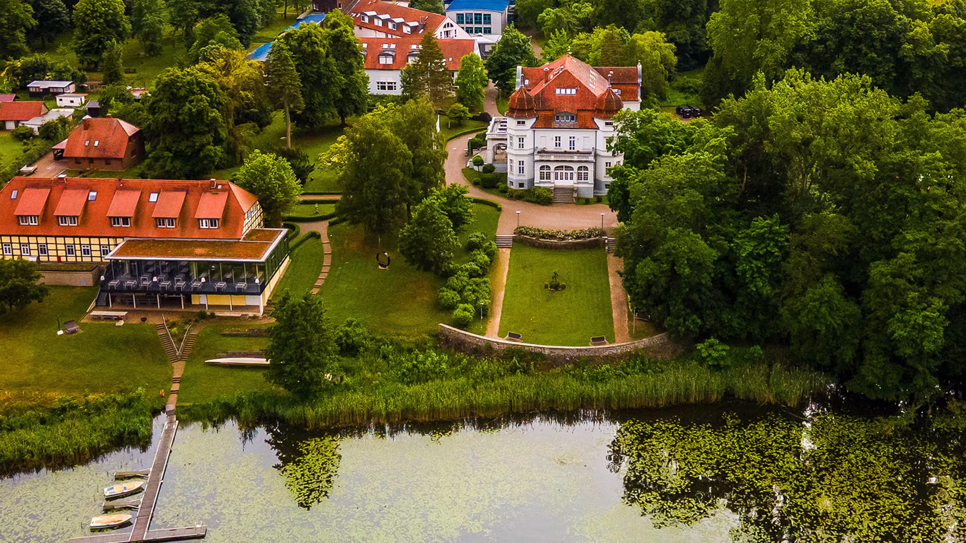 Schloss Torgelow: Internat, Gymnasium & Privatschule für Riesa