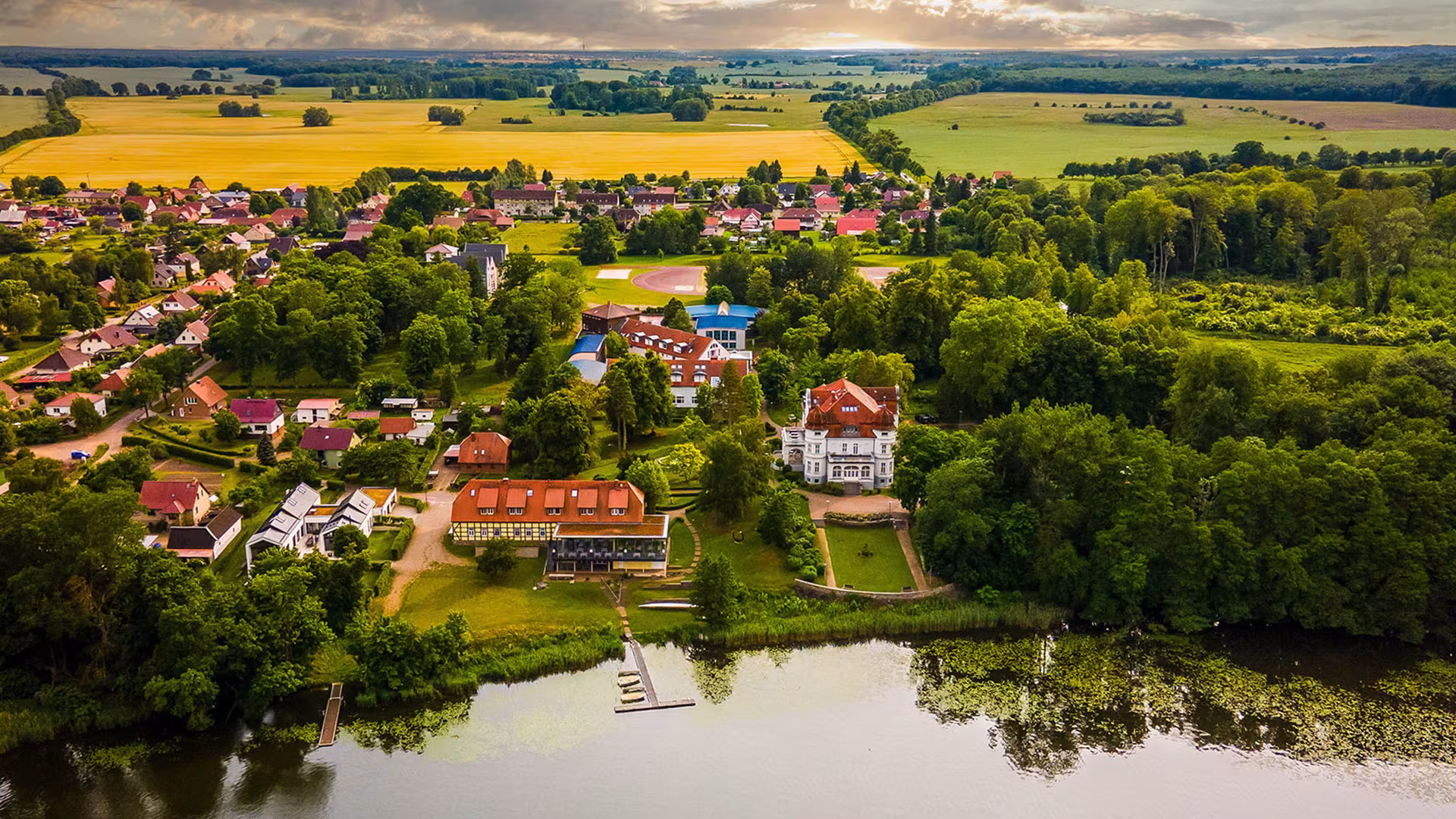 Schloss Torgelow: Internat, Gymnasium & Privatschule für Seevetal