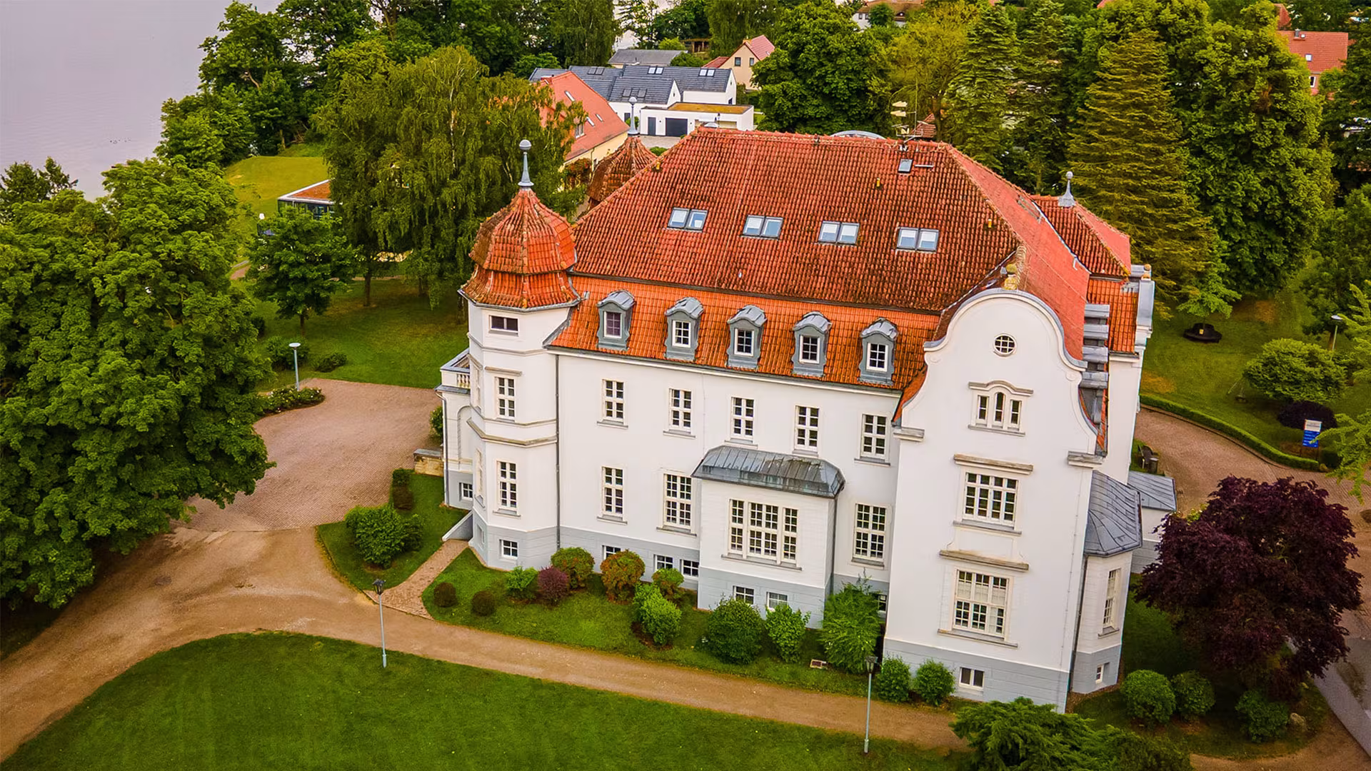 Schloss Torgelow: Internat, Gymnasium & Privatschule für Wedel